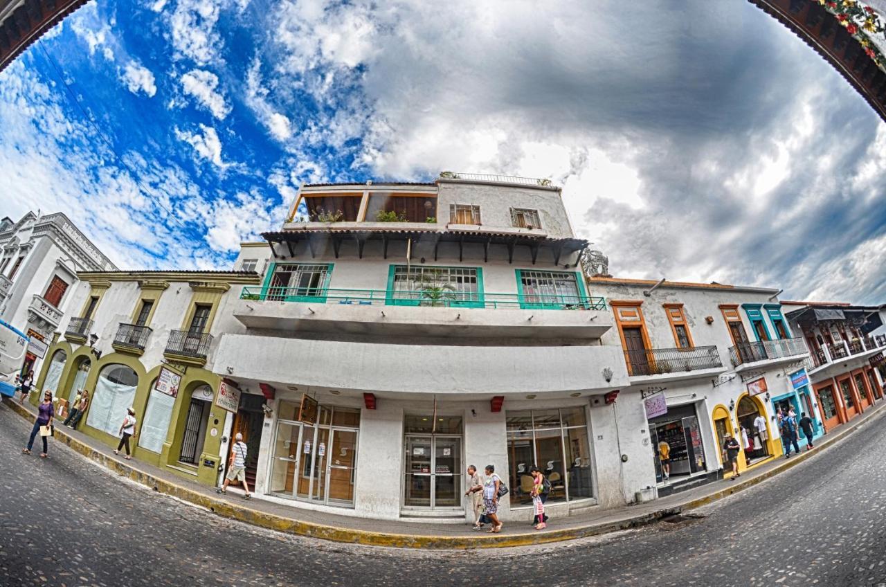 Casa Kraken Hostel Puerto Vallarta Luaran gambar